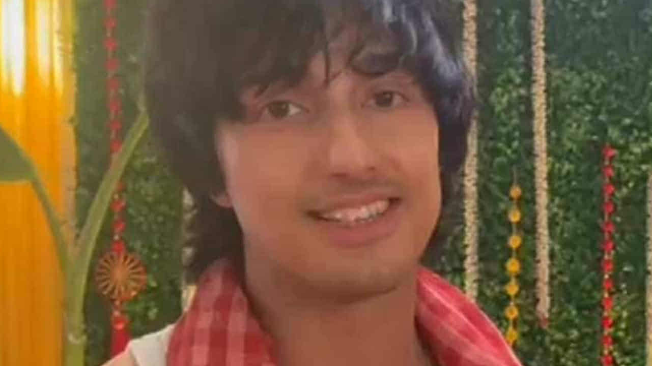 পরনে গায়ে হলুদের পোশাক! তবে কি চুপি চুপি বিয়ে সারলেন আরিয়ান