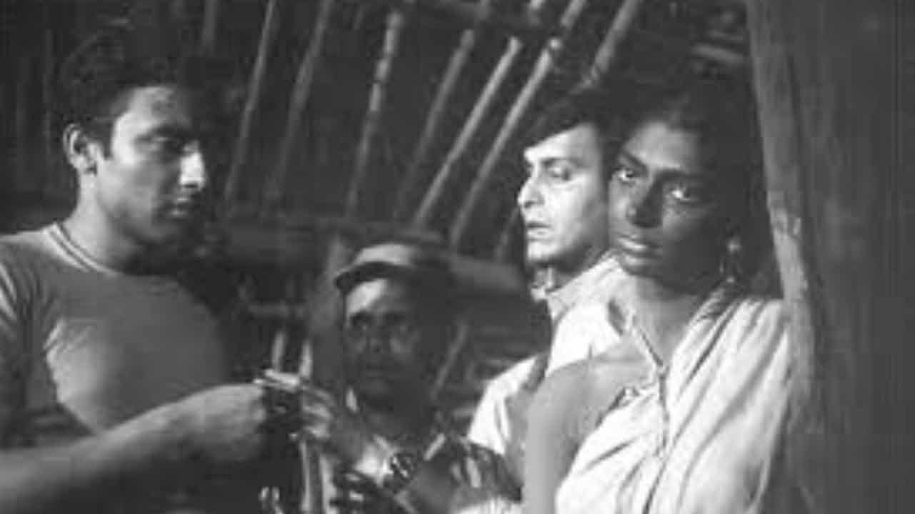 কান চলচ্চিত্র উৎসবে দেখানো হবে অরণ্যের দিনরাত্রি! ৫ দশক পর ফের বড় পর্দায় সত্যজিৎ রায়ের সৃষ্টি