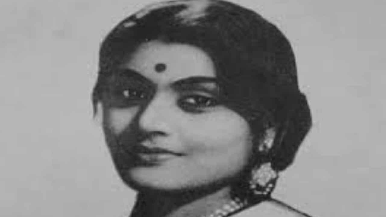 স্ত্রীর অতিরিক্ত সাফল্যই ঈর্ষার কারণ! রুমা গুহ ঠাকুরতাকে পদানত করতে চাইতেন কিশোর কুমার