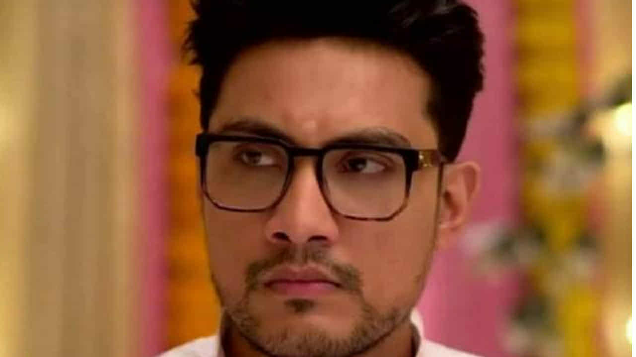 বহুজাতিক সংস্থায় চাকরি থেকে, রাজ চক্রবর্তীর সহকারী! ধীরে ধীরে কীভাবে অভিনেতা হয়ে উঠলেন সৌরজিৎ?